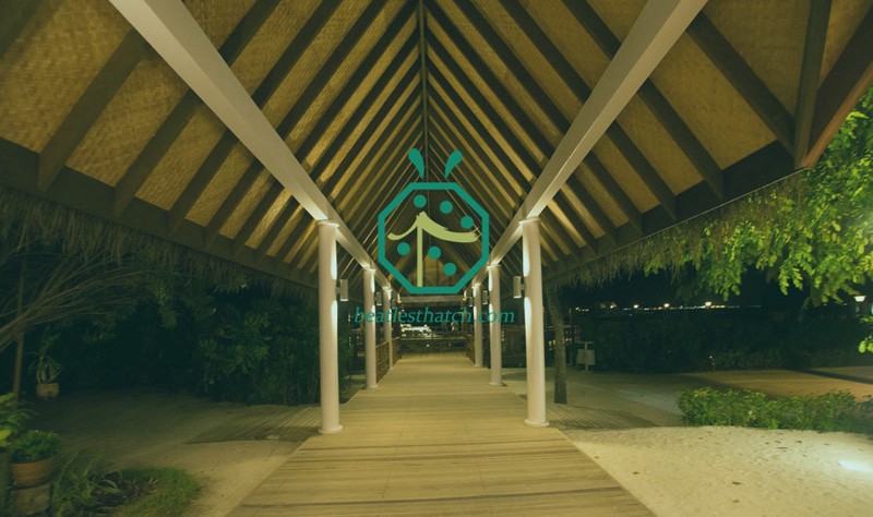 公園のTiki Hutの壁および天井の装飾のための人工的なタケ織りのマット