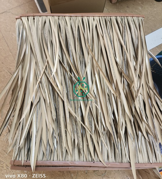 セブリゾートのナイロン茅葺き屋根プロジェクトの制作